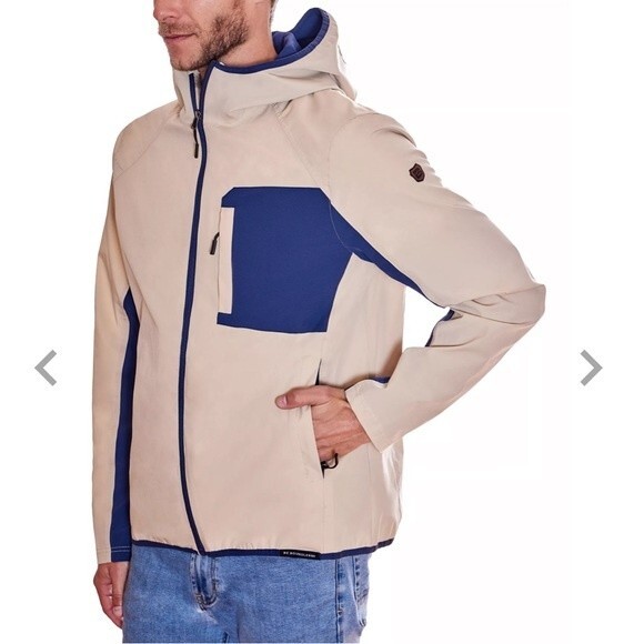 Other - Men color block hooded jacket